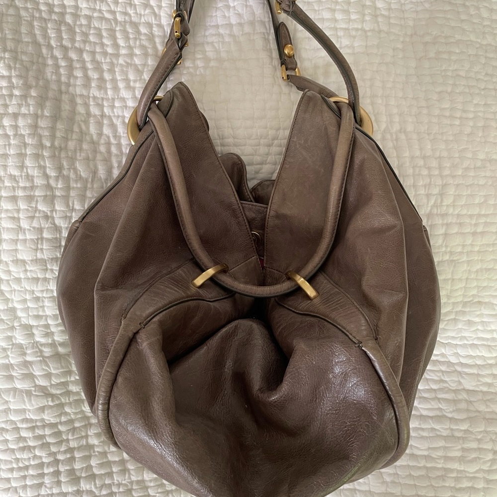 Ellie Tahari shoulder bag